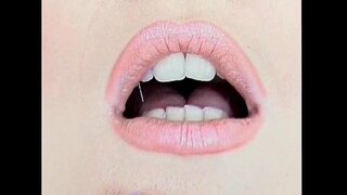 Angela Tiger - Lesben - in-weiß